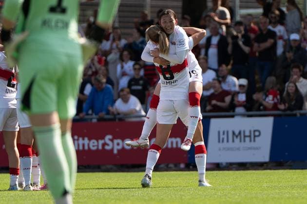 Maximiliane Rall VFB Stuttgart Women, 08 and Haruka Osawa VFB Stuttgart Women, 79 , GER, VfB Stuttgart Women vs FC Bayern Muenchen Women II, Football, 2 Womens Bundesliga, Matchday 1, Season 2025 2026, 24 08 2025, GER, VfB Stuttgart Women vs FC Bayern Muenchen Women II, Football, 2 Womens Bundesliga, Matchday 1, Season 2025 2026, 24 08 2025, Stuttgart Copyright: xEibner-Pressefoto EdwardxCheungx EP_ECG