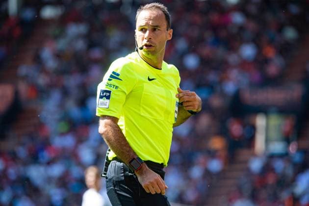 FOOTBALL : FC Lorient vs Stade Rennais - Ligue 1 - JournÃ e 2 - 24 08 2025 JÃ rÃ me Brisard (Arbitre Central) LorientFrance  Copyright: xBaptistexAutissierx