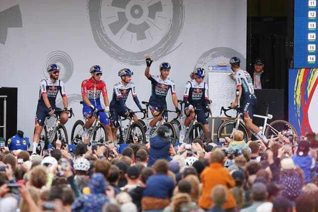 Halle Saale , Saxony-Anhalt, Germany, 24 08 2025 Marketplace Lidl Deutschland Tour 2025 4th stage Halle Saale Magdeburg Team of Red Bull Bora Hansgrohe, Florian Lipowitz waves to the audience Copyright: xdtsxNachrichtenagenturx dts_78689