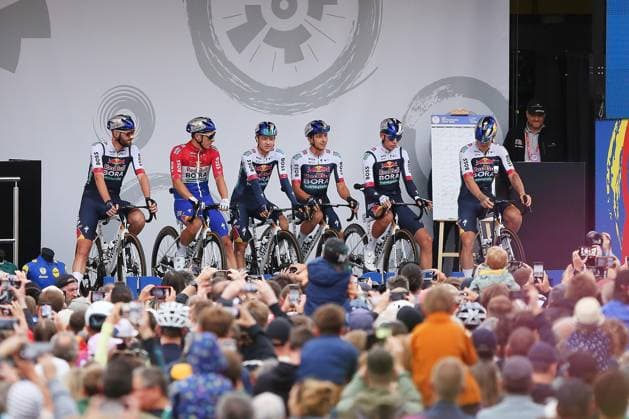 Halle Saale , Saxony-Anhalt, Germany, 24 08 2025 Marketplace Lidl Deutschland Tour 2025 4 Stage Halle Saale Magdeburg Team of Red Bull Bora Hansgrohe with Florian Lipowitz Copyright: xdtsxNachrichtenagenturx dts_78690