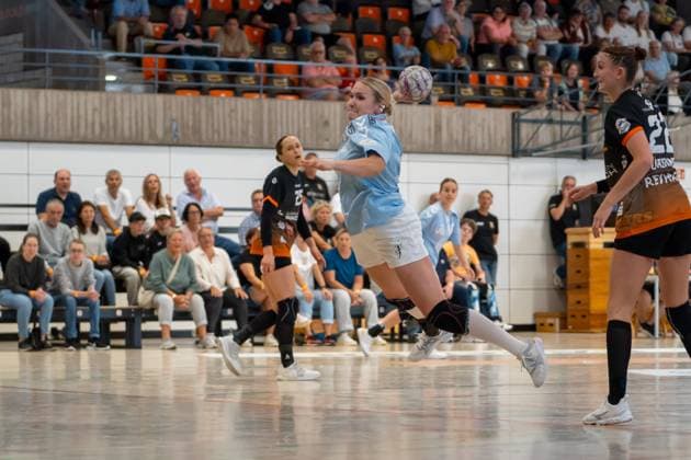Handball I Women I Season 2025 2026 I DHB Cup I 1 Round I VfL Waiblingen TSV Bayer 04 Leverkusen I 24 08 2025 Annika Ingenpaß 2, Bayer Leverkusen im Wurf Waiblingen Rundsporthalle Baden Württemberg Germany Copyright: xLobeca MaxxPetershansx