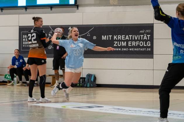 Handball I Women I Season 2025 2026 I DHB Cup I 1 Round I VfL Waiblingen TSV Bayer 04 Leverkusen I 24 08 2025 Annika Ingenpaß 2, Bayer Leverkusen im Wurf Waiblingen Rundsporthalle Baden Württemberg Germany Copyright: xLobeca MaxxPetershansx