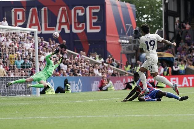 Premier League Crystal Palace v Nottingham Forest Igor Jesus of Nottingham Forest goes inches close to winner during the Premier League match Crystal Palace vs Nottingham Forest at Selhurst Park, London, United Kingdom, 24th August 2025 (Photo by Harvey Murphy News Images) Copyright: xHarveyxMurphy NewsxImagesx