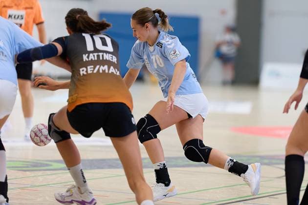Sophia Tormann TSV Bayer 04 Leverkusen, 10 and Isabell Kattner VfL Waiblingen, 10 GER, VfL Waiblingen TSV Bayer 04 Leverkusen, handball, DHB Pokal, 1 round, women, 2025, 24 08 2025 GER, VfL Waiblingen TSV Bayer 04 Leverkusen, handball, DHB Pokal, 1 round, women, 2025, 24 08 2025 Waiblingen Copyright: xEibner-Pressefoto GeraldxOelze-dexStoppanyx EP-ODS