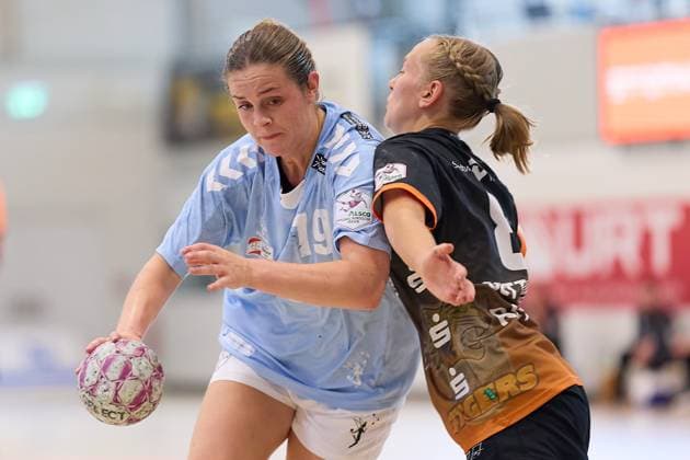 Denise Mol TSV Bayer 04 Leverkusen, 19 and Belen Gettwart VfL Waiblingen, 08 GER, VfL Waiblingen TSV Bayer 04 Leverkusen, handball, DHB Cup, 1 round, women, 2025, 24 08 2025 GER, VfL Waiblingen TSV Bayer 04 Leverkusen, handball, DHB Cup, 1 round, women, 2025, 24 08 2025 Waiblingen Copyright: xEibner-Pressefoto GeraldxOelze-dexStoppanyx EP-ODS