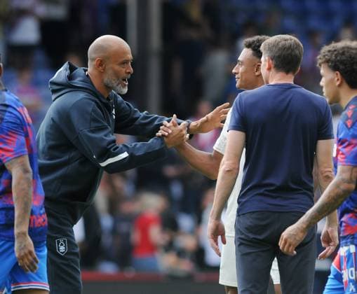Football - 2025 2026 Premier League - Crystal Palace vs Nottingham Forest - Emirates Stadium - Sunday 24th August 2025 Nottingham Forest Manager Nuno Espirito Santo jokes with Crystal Palace Manager, Oliver Glasner at the final whistle 