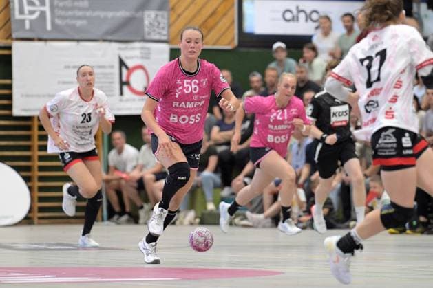 Carolin Huebner TusSies Metzingen, 56 TG Nuertingen vs TusSies Metzingen, Handball, DHB Pokal, 1 round, season 2025 2026, 24 08 2025 TG Nuertingen vs TusSies Metzingen, Handball, DHB Pokal, 1 round, season 2025 2026, 24 08 2025 Nuertingen Copyright: xEibner-Pressefoto TobiasxBaurx EP_TBR