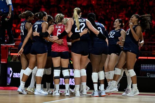 USA v Argentina - FIVB Women s Volleyball World Championship, WM, Weltmeisterschaft NAKHON RATCHASIMA, THAILAND - AUGUST 24: Players of USA celebrate during FIVB Women s Volleyball World Championship match between USA and Argentina at Korat Chatchai Hall in Nakhon Ratchasima, Thailand on August 24, 2025. Mustafa Hatipoglu Anadolu Nakhon Ratchasima Thailand. Editorial use only. Please get in touch for any other usage.  Copyright: x2025xAnadoluxMustafaxHatipoglux