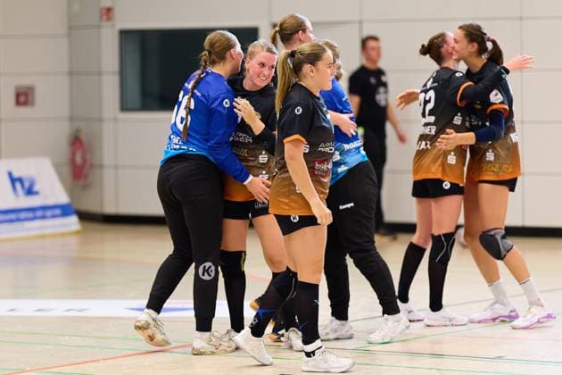 The VfL Waiblingen TIGERS team is delighted to have won and progressed to the next round of the cup GER, VfL Waiblingen TSV Bayer 04 Leverkusen, Handball, DHB Cup, 1 round, Women, 2025, 24 08 2025 GER, VfL Waiblingen TSV Bayer 04 Leverkusen, Handball, DHB Cup, 1 round, Women, 2025, 24 08 2025 Waiblingen Copyright: xEibner-Pressefoto GeraldxOelze-dexStoppanyx EP-ODS