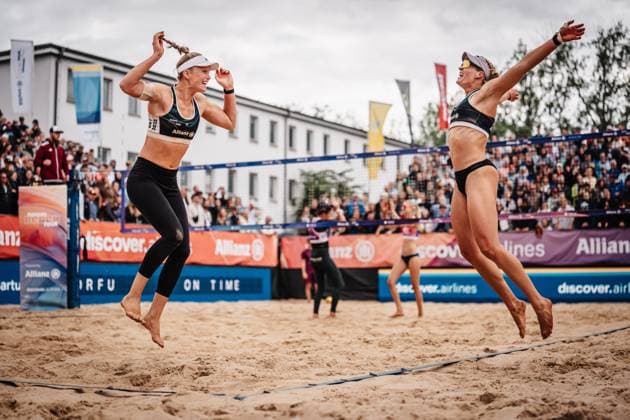 Beach volleyball women Allianz German Beach Tour 2025 Tourstop Berlin 24 08 2025 f l Lea Kunst and Melanie Paul win the tournament in Berlin Berlin Funkhaus Beach Berlin Germany