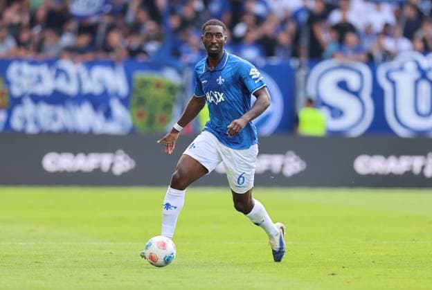 24 08 2025, xdcx, Soccer 2 Bundesliga, SV Darmstadt 98 Hertha BSC Berlin, emonline, emspor, despor, v l , Patric Pfeiffer SV Darmstadt 98 DFL DFB REGULATIONS PROHIBIT ANY USE OF PHOTOGRAPHS AS IMAGE SEQUENCES AND OR QUASI VIDEO Copyright: HMBxMedia Claus
