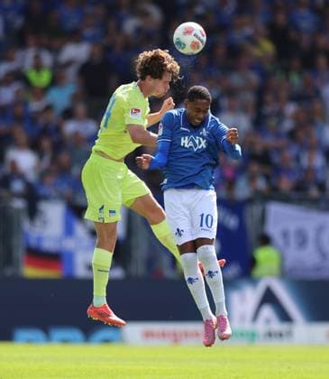 24 08 2025, xdcx, Soccer 2 Bundesliga, SV Darmstadt 98 Hertha BSC Berlin, emonline, emspor, despor, v l , Linus Gechter Hertha BSC Berlin , Jean Paul Boetius SV Darmstadt 98 DFL DFB REGULATIONS PROHIBIT ANY USE OF PHOTOGRAPHS AS IMAGE SEQUENCES AND OR QUASI VIDEO Copyright: HMBxMedia Claus