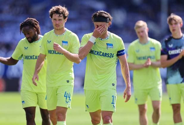 24 08 2025, xdcx, Soccer 2 Bundesliga, SV Darmstadt 98 Hertha BSC Berlin, emonline, emspor, despor, v l , Fabian Reese Hertha BSC Berlin enttaeuscht, enttaeuscht schauend, dissapointed, traurig, frustiert, frust, gefrustet DFLB DFB REGULATIONS PROHIBIT ANY USE OF PHOTOGRAPHS AS IMAGE SEQUENCES AND OR QUASI VIDEO Copyright: HMBxMedia Claus