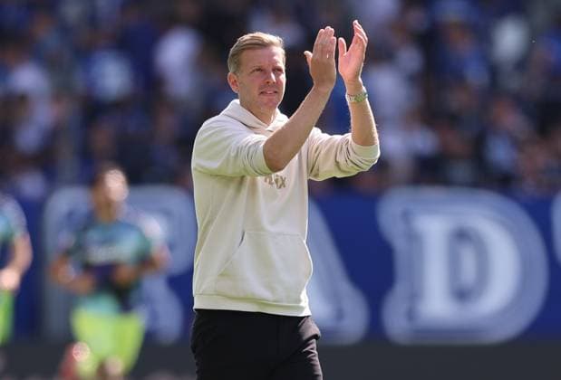 24 08 2025, xdcx, Soccer 2 Bundesliga, SV Darmstadt 98 Hertha BSC Berlin, emonline, emspor, despor, v l , coach Florian Kohfeldt SV Darmstadt 98 thanks the fans, thanks, thanks, team after the match, after the match, thanks the fans, applauds the fans DFL DFB REGULATIONS PROHIBIT ANY USE OF PHOTOGRAPHS AS IMAGE SEQUENCES AND OR QUASI VIDEO Copyright: HMBxMedia Claus