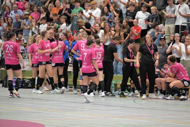 The TusSies dream of winning the DHB Cup was dashed in the first round, where they were defeated by TG Nuertingen TG Nuertingen vs TusSies Metzingen, handball, DHB Cup, 1st round, 2025 2026 season, 24 08 2025 TG Nuertingen vs TusSies Metzingen, handball, DHB Cup, 1st round, 2025 2026 season, 24 08 2025 Nuertingen Copyright: xEibner-Pressefoto TobiasxBaurx EP_TBR
