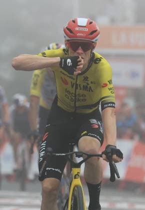 La Vuelta 25 - UCI Pro Tour Cycling Race Pierre Teyssot MAXPPP ; La Vuelta 25 - UCI Pro Tour Cycling Race. Limone Piemonte, Italy on August 24, 2025. 80th edition of the Spanish Cycling Tour, Stage 2 from Alba to Limone Piemonte 159.6 km in Italy. Jonas Vingegaard Jumbo-Lease a bike wins the stage and takes the Red Leader Jersey. Jonas Vingegaard (DEN) Pierre Teyssot Maxppp Limone Piemonte Piedmont Italy  Copyright: xMAXPPPxPierrexTeyssotx TEP66257 TEP66257
