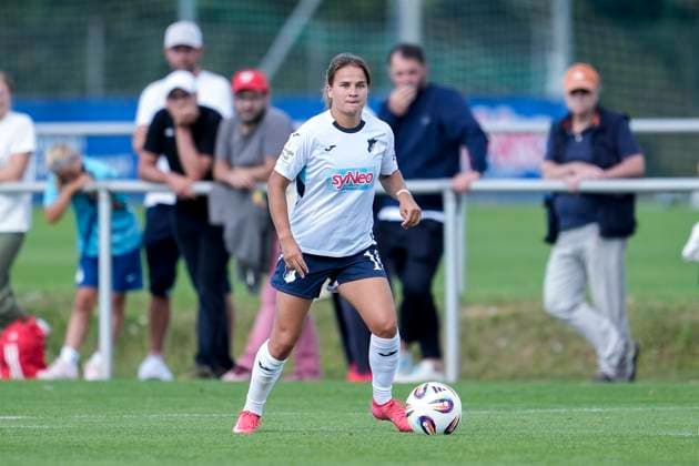 Dominika Grabowska TSG, 16 , on the ball, cropped, full body, single image, single photo, action, action, 24 08 2025, Sankt Leon Rot Germany , football, women, test match, TSG 1899 Hoffenheim 1 FC Nürnberg, 24 08 2025, Sankt Leon Rot Germany , football, women, test match, TSG 1899 Hoffenheim 1 FC Nürnberg, DFB DFL REGULATIONS PROHIBIT ANY USE OF PHOTOGRAPHS AS IMAGE SEQUENCES AND OR QUASI VIDEO xozx