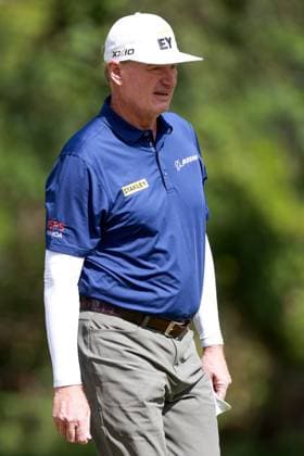 The Ally Challenge GRAND BLANC,MICHIGAN-AUGUST 24: Ernie Els of South Africa walks to the first green during the final round of The Ally Challenge presented by McLaren at Warwick Hills Golf & Country Club, Grand Blanc, MI, USA Sunday, August 24, 2025. Grand Blanc Michigan United States  Copyright: xAmyxLemusx originalFilename:lemus-theallyc250824_np6cB.jpg