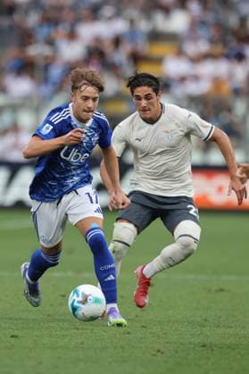 ComoÕs Como 1907 s jesus Rodriguez during the Serie A soccer match between Como and Lazio at the G Sinigaglia Stadium in Como north Italy - Sunday, August 24 2025. - Soccer .  Copyright: xAntonioxSaia LaPressex