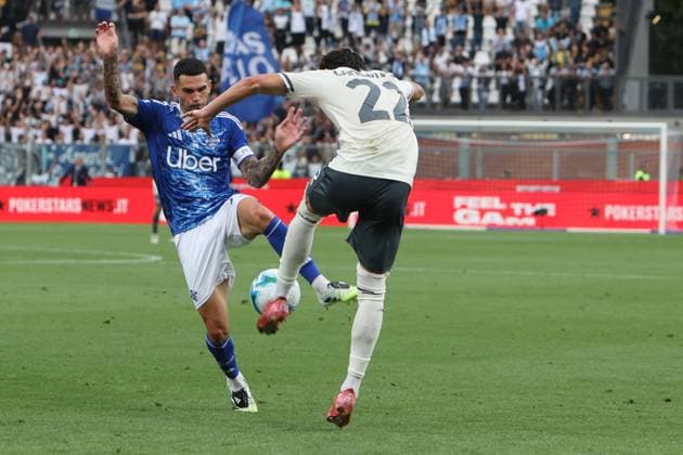 ComoÕsComo 1907 s Lucas Da Cunha during the Serie A soccer match between Como and Lazio at the G Sinigaglia Stadium in Como north Italy - Sunday, August 24 2025. - Soccer .  Copyright: xAntonioxSaia LaPressex