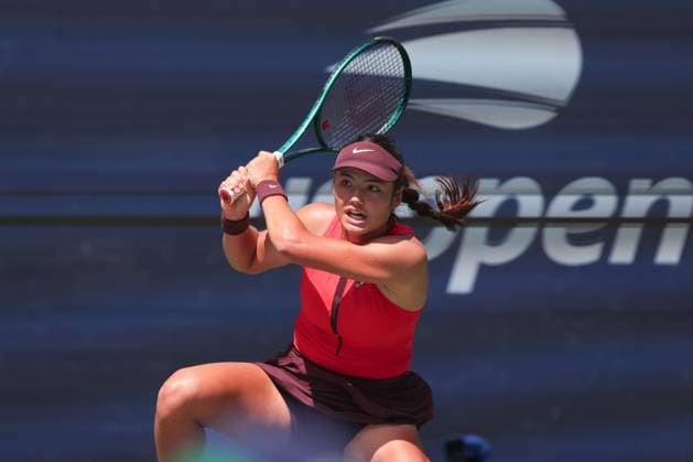 Emma Raducanu GBR makes a fist and cheers, cheers, joy, emotion, US Open Championships 2023, USTA Billie Jean King National Tennis Center, Flushing Meadows, New York, USA Emma Raducanu GBR , US Open Championships 2023, USTA Billie Jean King National Tennis Center, Flushing Meadows, New York, USA Copyright: xJuergenxHasenkopfx