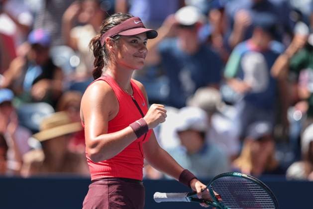 Emma Raducanu GBR makes a fist and cheers, cheers, joy, emotion, US Open Championships 2023, USTA Billie Jean King National Tennis Center, Flushing Meadows, New York, USA Copyright: xJuergenxHasenkopfx