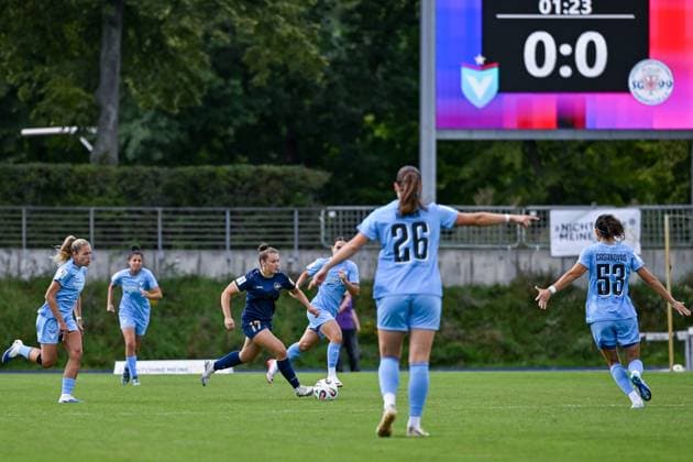 24 08 2025, Football, 2 Womens Bundesliga, 2025 2026, 1 Matchday, FC Viktoria Berlin 1889 Berlin SG 99 Andernach Leonie Wäschenbach 17 Andernach seizes the ball and marches through the midfield