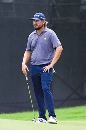 August 24, 2025, Atlanta, Georgia, USA: Andrew Novak (USA) waits on the 9th green during the final round of the 2025 TOUR Championship at East Lake Golf Club. Atlanta USA - ZUMAw109 20250824_fap_w109_009 Copyright: xDebbyxWongx
