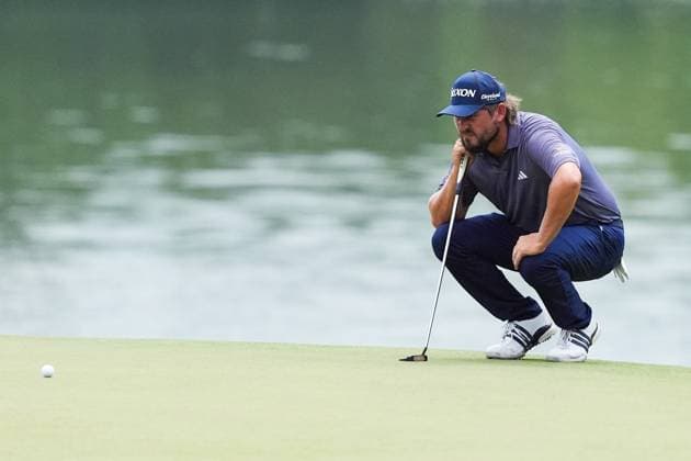 August 24, 2025, Atlanta, Georgia, USA: Andrew Novak (USA) lines up a putt on the 9th green during the final round of the 2025 TOUR Championship at East Lake Golf Club. Atlanta USA - ZUMAw109 20250824_fap_w109_017 Copyright: xDebbyxWongx