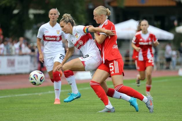 24 08 25 Women VfB Stuttgart FC Bayern Munich II Germany, Stuttgart, 24 08 2025, Soccer, Women, 2 Bundesliga, VfB Stuttgart FC Bayern Munich II 3 0 v l Jana Beuschlein VfB Stuttgart , Lucie Zähringer FC Bayern Munich II