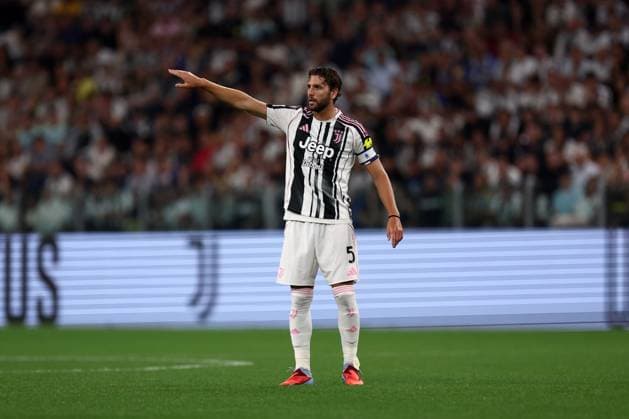 Juventus Fc - Parma Calcio Lloyd Kelly of Juventus Fc gestures during the Serie A match beetween Juventus Fc and Parma Calcio at Allianz Stadium on August 24, 2025 in Turin, Italy . Torino Allianz Stadium Italy Copyright: xMarcoxCanonierox