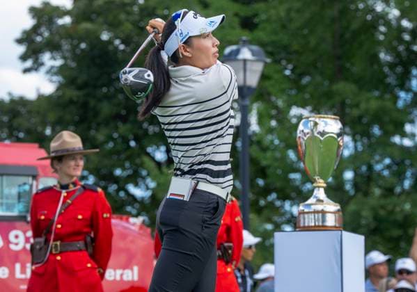 August 24, 2025, Mississauga, On, CANADA: Jeeno Thitikul of Thailand watches her tee shot on the 1st hole in the final round of the Canadian Women s Open at Mississauga Golf and Country Club in Mississauga, Ontario on Sunday August 24, 2025. Canada News - August 24, 2025  - ZUMAc35_ 20250824_zaf_c35_146 Copyright: xFrankxGunnx
