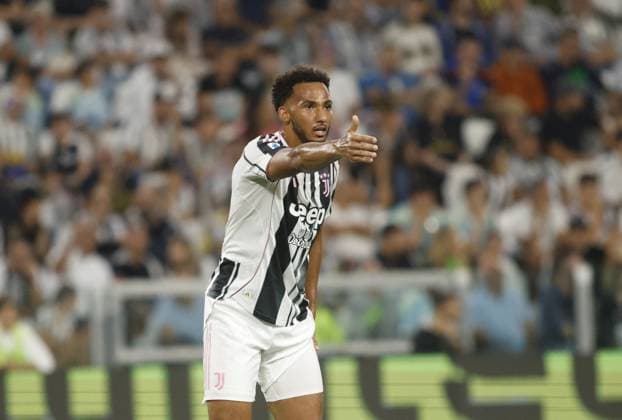 CALCIO - Serie A - Juventus FC vs Parma Calcio Lloyd Kelly of Juventus FC during the Italian Serie A 2025 26 season, football match between Juventus FC and Parma Calcio 1913 on 24 August 2025 at Allianz Stadium in Turin, Italy. Photo Nderim Kaceli Turin Italy  Copyright: xIPAxSport ABACAx