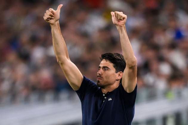 Juventus FC v Parma Calcio - Serie A Carlos Cuesta, head coach of Parma Calcio, gestures during the Serie A football match between Juventus FC and Parma Calcio. Turin Italy Copyright: xNicolòxCampox