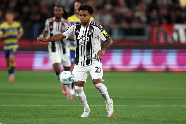 Juventus Fc - Parma Calcio Weston Mckennie of Juventus Fc in action during the Serie A match beetween Juventus Fc and Parma Calcio at Allianz Stadium on August 24, 2025 in Turin, Italy . Torino Allianz Stadium Italy Copyright: xMarcoxCanonierox