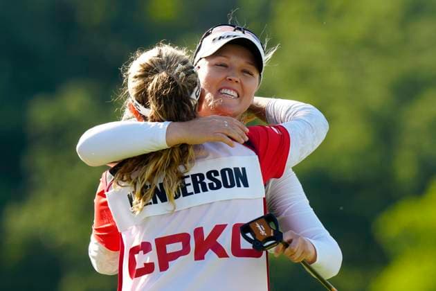 August 24, 2025, Mississauga, On, CANADA: Brooke Henderson of Canada, right, hugs her caddie sister Brittany Henderson as she after winning the Canadian Women s Open on the 18th hole at Mississauga Golf and Country Club in Mississauga, Ontario on Sunday August 24, 2025. Canada News - August 24, 2025  - ZUMAc35_ 20250824_zaf_c35_193 Copyright: xFrankxGunnx