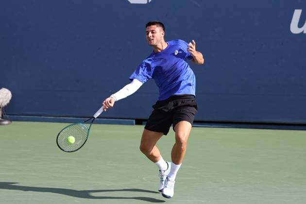 August 24, 2025, New York City, New York, United States: PABLO LLAMS RUIZ of Spain during the match against P. Carreno Busta of Spain in the first round of US Open 2025 at the USTA Billie Jean King National Tennis Center. Queens, New York City. Llamas Ruiz lost 6:7 (7-9), 4:6, 2:6. New York City United States - ZUMAc278 20250824_zsp_c278_038 Copyright: xMarcinxCholewinskix
