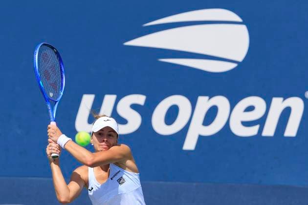 August 24, 2025, Flushing Meadows, New York, USA: McCartney Kessler during a match against Magda Linette (in photo) on Day 1 of the 2025 US Open at USTA Billie Jean King National Tennis Center on Sunday August 24, 2025 in the Flushing neighborhood of the Queens borough of New York City. JAVIER ROJAS PI Flushing Meadows USA - ZUMAp124 20250824_zaa_p124_016 Copyright: xJavierxRojasx