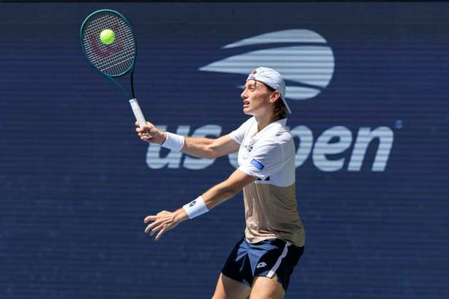 August 24, 2025, Flushing Meadows, New York, USA: Ben Shelton during a match against Ignacio Buse (in photo) on Day 1 of the 2025 US Open at USTA Billie Jean King National Tennis Center on Sunday August 24, 2025 in the Flushing neighborhood of the Queens borough of New York City. JAVIER ROJAS PI Flushing Meadows USA - ZUMAp124 20250824_zaa_p124_034 Copyright: xJavierxRojasx