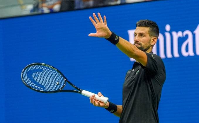 2025 US Open Men s Singles NEW YORK, UNITED STATES - AUGUST 24: Novak Djokovic of Serbia plays against Learner Tien of the USA during their Men s Singles First Round match on day one of the US Open 2025 at the USTA Billie Jean King National Tennis Center on August 24, 2025, in New York City, USA Selcuk Acar Anadolu New York United States. Editorial use only. Please get in touch for any other usage.  Copyright: x2025xAnadoluxSelcukxAcarx