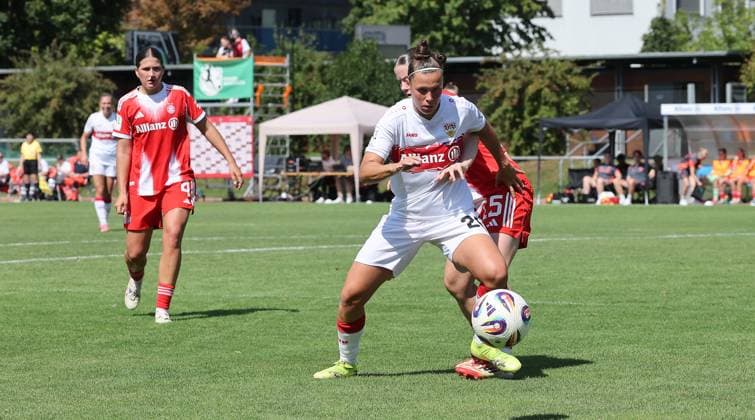 Stuttgart , Soccer 2 Bundesliga , VfB Stuttgart Women vs FC Bayern Munich Women II , Nicole Billa VfB