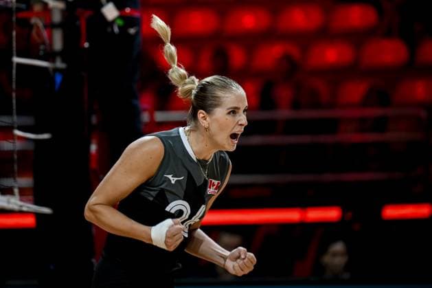 Canada v Spain - FIVB Women s Volleyball World Championship, WM, Weltmeisterschaft NAKHON RATCHASIMA, THAILAND - AUGUST 25: Quinn Pelland (26) of Canada celebrates after scoring a point during the FIVB Women s Volleyball World Championship match between Canada and Spain at Korat Chatchai Hall in Nakhon Ratchasima, Thailand on August 25, 2025. Mustafa Hatipoglu Anadolu Nakhon Ratchasima Thailand. Editorial use only. Please get in touch for any other usage.  Copyright: x2025xAnadoluxMustafaxHatipoglux