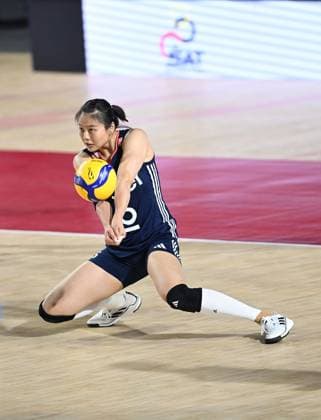 (250825) -- CHIANG MAI, Aug. 25, 2025 -- Gong Xiangyu of China competes during the Preliminary Phase Pool F match between China and Colombia at the Volleyball Women s World Championship, WM, Weltmeisterschaft in Chiang Mai, Thailand, Aug. 25, 2025. ) (SP)THAILAND-CHIANG MAI-VOLLEYBALL-WOMEN S WORLD CHAMPIONSHIP-CHINA VS COLOMBIA HouxZhaokang 
