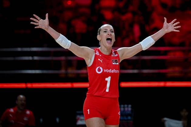 Turkiye v Bulgaria - FIVB Women s Volleyball World Championship, WM, Weltmeisterschaft NAKHON RATCHASIMA, THAILAND - AUGUST 25: Gizem Orge (1) of Turkiye celebrates after a point during the FIVB Women s Volleyball World Championship match between Turkiye and Bulgaria at Korat Chatchai Hall in Nakhon Ratchasima, Thailand on August 25, 2025. Mustafa Hatipoglu Anadolu Nakhon Ratchasima Thailand. Editorial use only. Please get in touch for any other usage.  Copyright: x2025xAnadoluxMustafaxHatipoglux