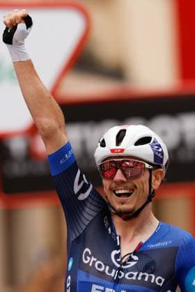 French rider David Gaudu of team Groupama-FDJ celebrates his victory following the third stage of 80th Vuelta a Espana cycling tour in Ceres, Italy, 25 August 2025. The stage covered 134 km between San Maurizio Canavese and Ceres. Third stage of Vuelta a Espana tour !ACHTUNG: NUR REDAKTIONELLE NUTZUNG!  Copyright: xJavierxLizonx GRAF2643 20250825-55017735148_1