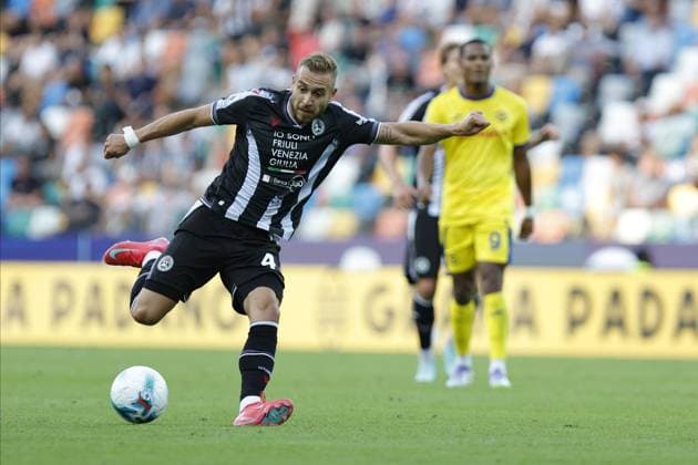 Udinese s SANDI LOVRIC during the Italian Serie A Enilive soccer championship football match between Udinese and Hellas Verona at Bluenergy Stadium on August 25th, 2025, Udine, Italy  Copyright: xMattiaxRadoni IPAxSportx xipa-agency.netx xx IPA_63219834 IPA_Agency_IPA63219834