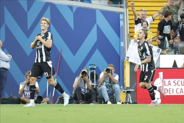 Udinese s Thomas Kristensen celebrates after scoring a goal during the Italian Serie A Enilive soccer championship football match between Udinese and Hellas Verona at Bluenergy Stadium on August 25th, 2025, Udine, Italy  Copyright: xMattiaxRadoni IPAxSportx xipa-agency.netx xx IPA_63220188 IPA_Agency_IPA63220188