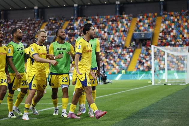 Hellas Verona s SUAT SERDAR celebrates after scoring a goal during the Italian Serie A Enilive soccer championship football match between Udinese and Hellas Verona at Bluenergy Stadium on August 25th, 2025, Udine, Italy  Copyright: xMattiaxRadoni IPAxSportx xipa-agency.netx xx IPA_63220795 IPA_Agency_IPA63220795