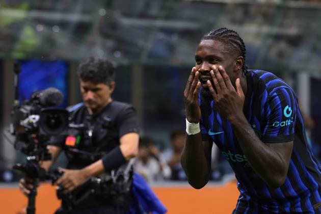 Milan, Italy, 25th August 2025. Marcus Thuram of FC Internazionale celebrates after scoring to give the side a 2-0 lead during the Internazionale vs Torino Serie A match at Giuseppe Meazza, Milan. Picture credit should read: Jonathan Moscrop Sportimage EDITORIAL USE ONLY. No use with unauthorised audio, video, data, fixture lists, club league logos or live services. Online in-match use limited to 120 images, no video emulation. No use in betting, games or single club league player publications. SPI_014_JM_INTER_TORO SPI-4078-0014