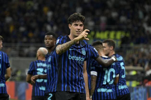 Foto IPP Paolo Bona Milano 25 08 2025 Campionato Serie A di Calcio stagione 2025 2026 partita Inter-Torino Nella foto Alessandro Bastoni esulta dopo il gol del 1-0 Italy Photo Press Worldwide Copyright italy Italy ITALY  Copyright: xR4924_italyphotopressx